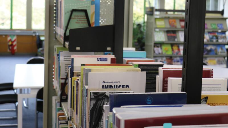 Current Students Hero Images Library LRC